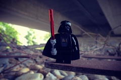Darth Vader unter der Brücke